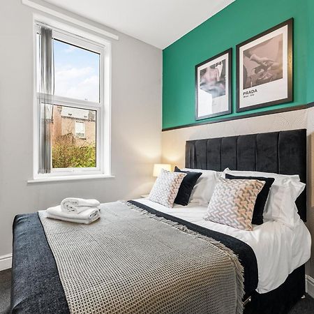 20 Percent Off! Stylish Sheffield Abode Sleeps 12アパートメント エクステリア 写真