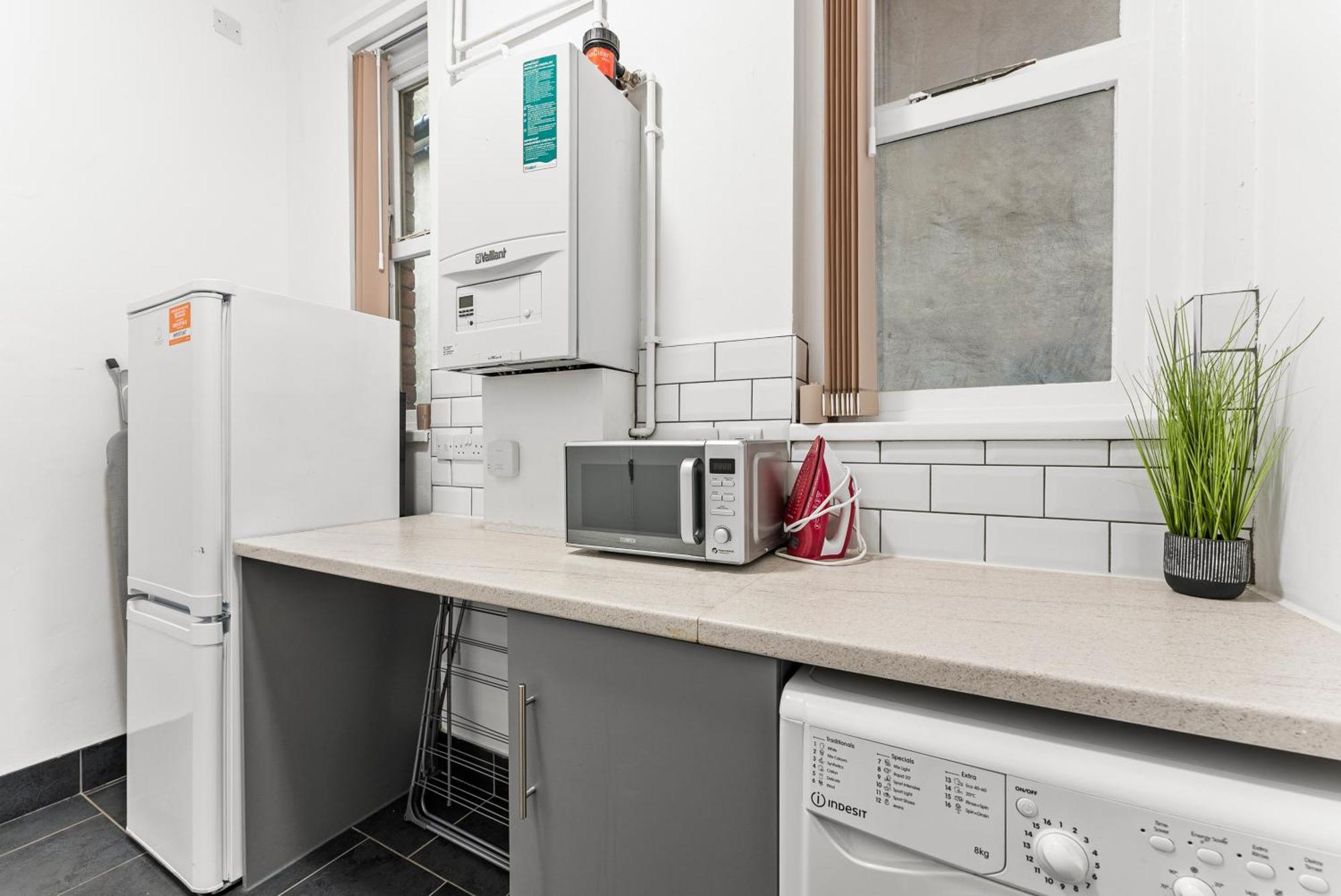 20 Percent Off! Stylish Sheffield Abode Sleeps 12アパートメント エクステリア 写真