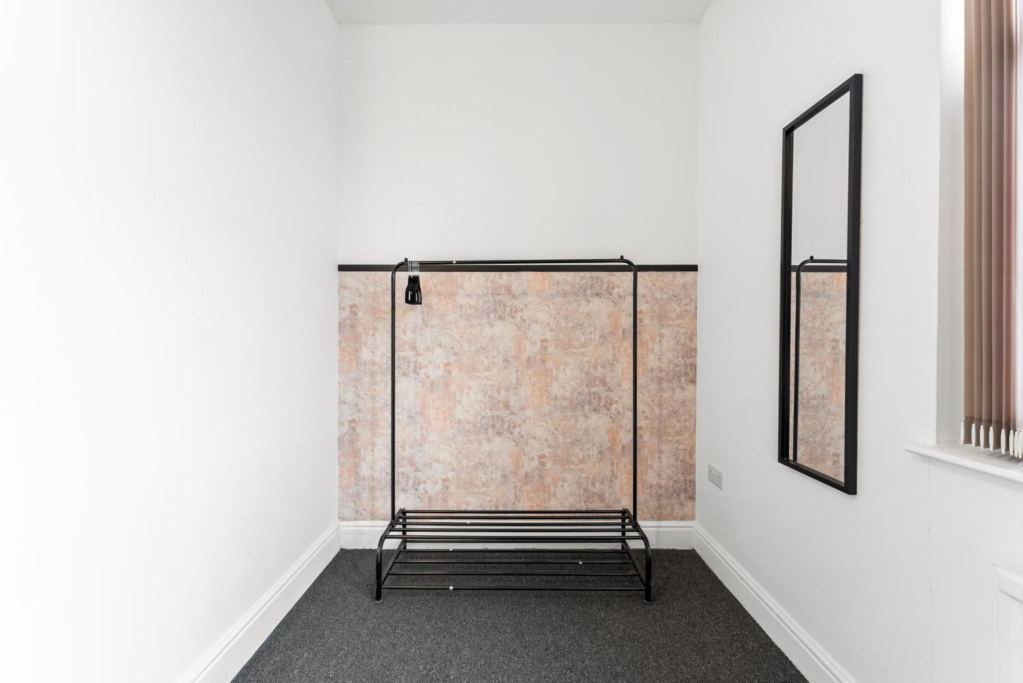 20 Percent Off! Stylish Sheffield Abode Sleeps 12アパートメント エクステリア 写真