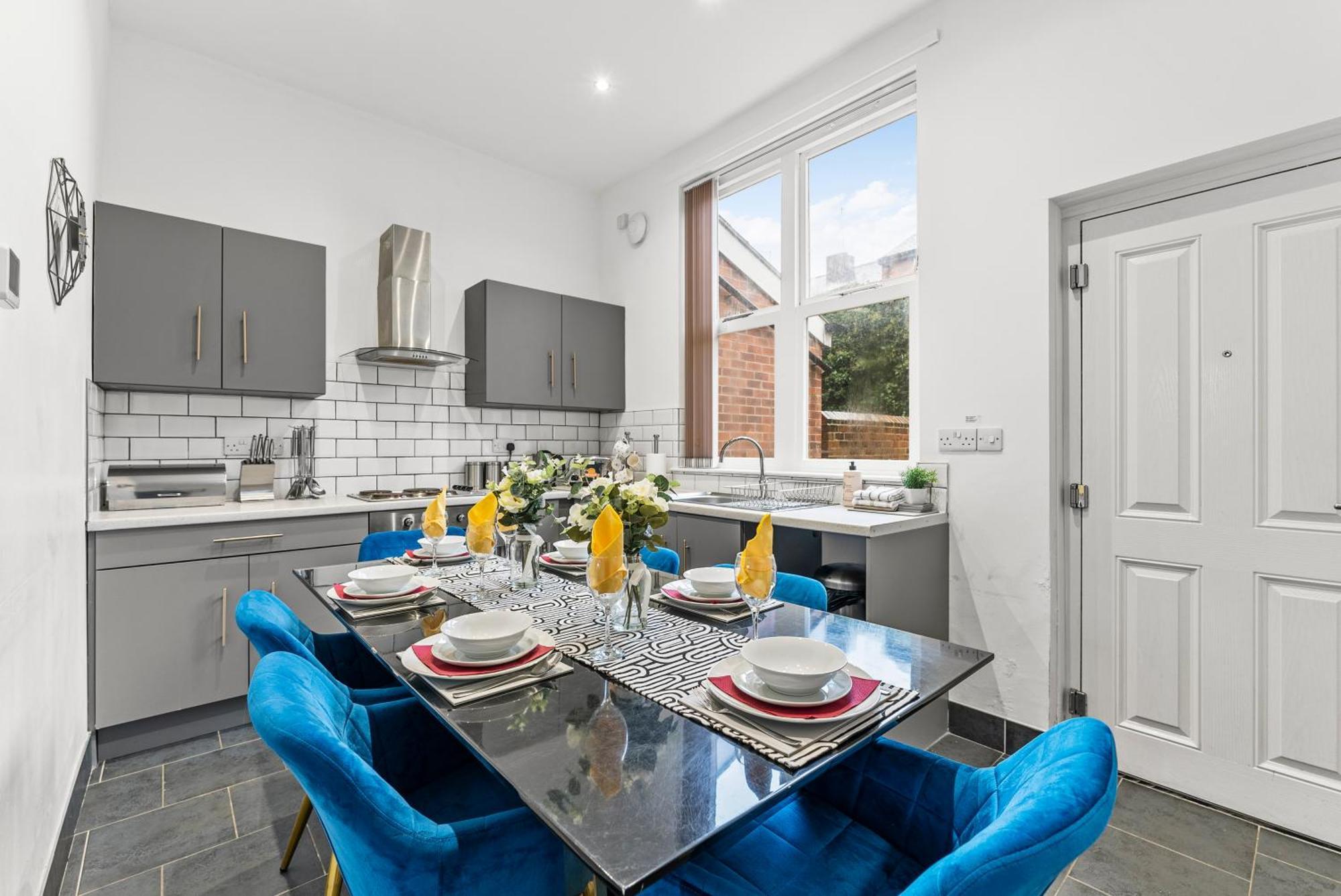 20 Percent Off! Stylish Sheffield Abode Sleeps 12アパートメント エクステリア 写真